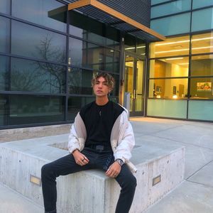 Meet your Posher, Dawson